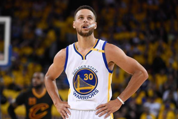 籃球比賽中六種防守戰(zhàn)術(shù)是什么？